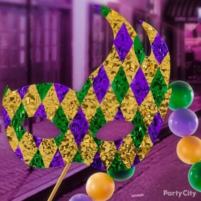 mardi gras float mask